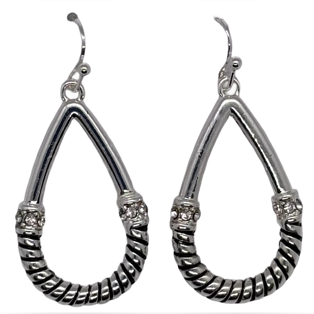 New Lori’s Gifts Silver Sparkle Teardrop Earrings